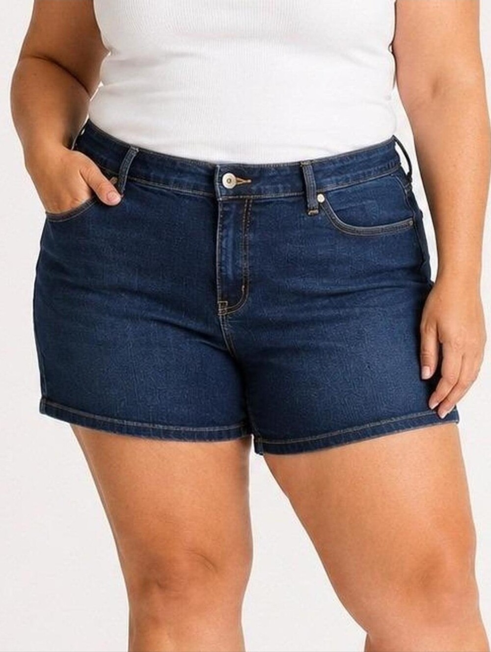 Torrid Dark Wash Plus Sized Denim Shorts 20